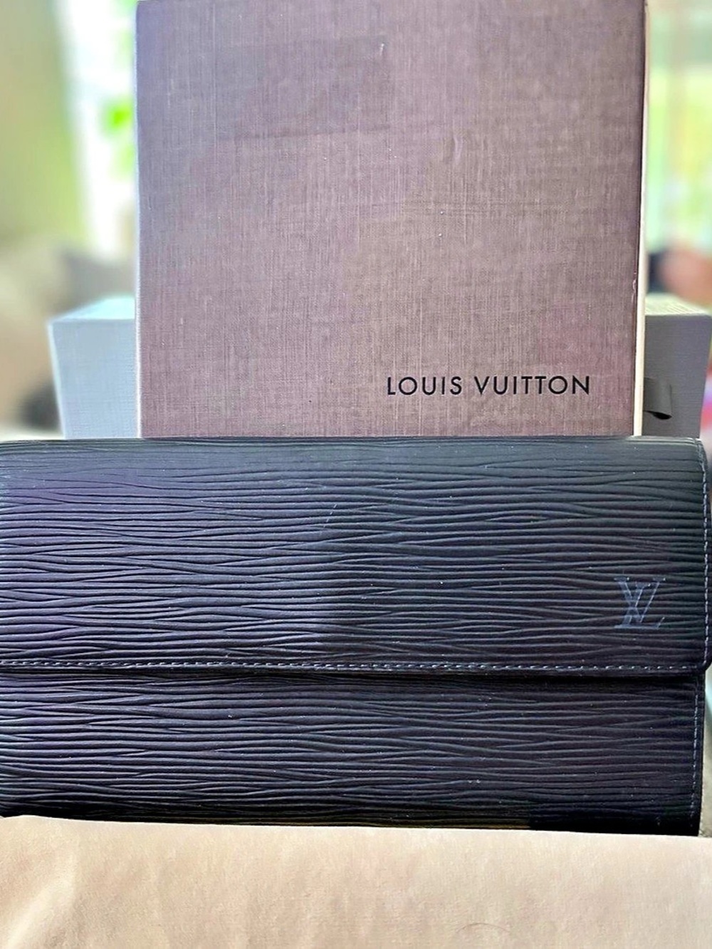 Louis Vuitton Sarah Wallet Black Epi Leather